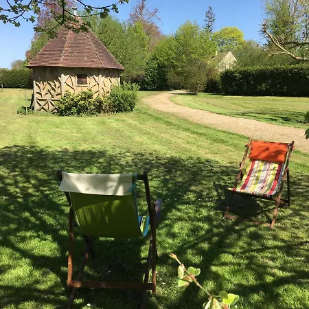 Le Hameau 28 Bed & Breakfast *